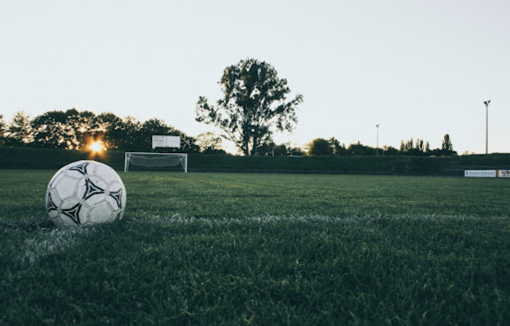 Voetbal op het veld